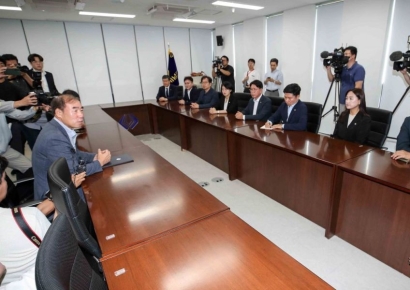 [포토] 민주당, 독립기념관장 임명 진상 규명 자료열람 요청