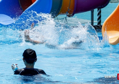 [포토] 물속에 들어가면 사라지는 '폭염'