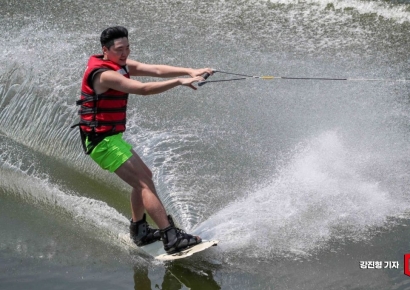 [포토] '시원하게 물살 가르며'