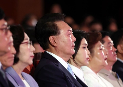 尹대통령 "통일, 반드시 해결할 중차대한 역사적 과제" 