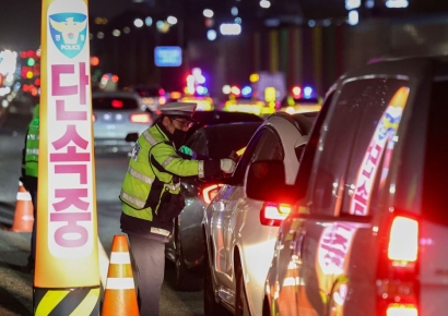 무면허 운전 걸리자 두발로 1.5㎞ 도망 간 불법체류자