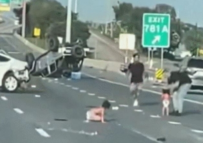 전복사고 도로 위 기저귀 찬 아기들 '아장아장'…미국서 무슨 일이