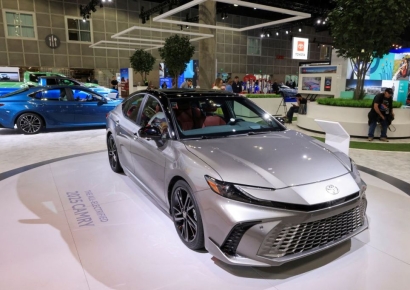 북미서 가솔린車 없앤다…도요타, 내연기관차 없앤 첫 기업 될까