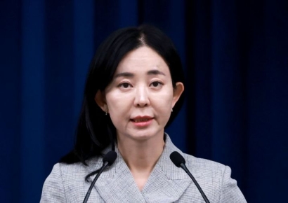 대통령실 "코로나 치료제 26만명분 계약 체결…물량 확대 예정" 