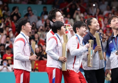 "신유빈과 셀카 北선수들, 정치범 수용소 갈 수도"