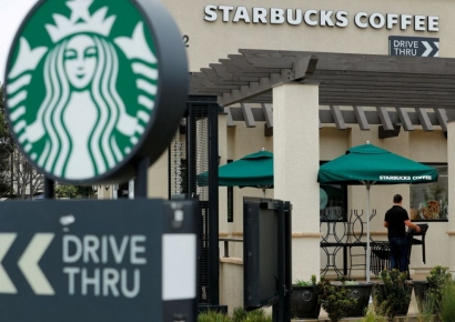 "웨이팅 너무 길어"…‘연봉 1000억’ 스타벅스 새 CEO의 첫 과제