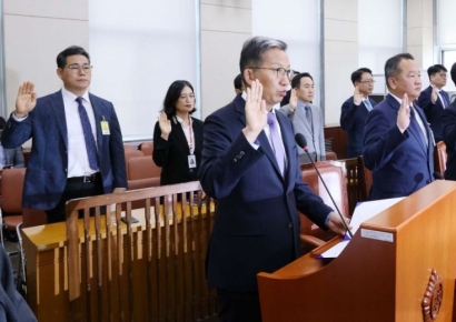 [포토] 국회, 행안위 전체회의... '마약수사 외압 의혹' 청문회 진행