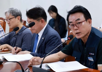 [포토] 인사말 하는 강석윤 한국노총 상임부위원장