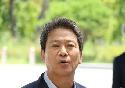 임종석 "이재명 혼자 다 할 수 없어…친명으로는 과반 신뢰 못 얻어"