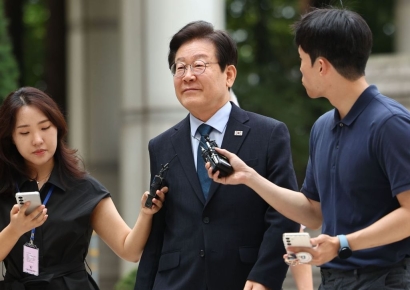 이재명 코로나 확진에…27일 ‘대장동 의혹’ 재판도 연기