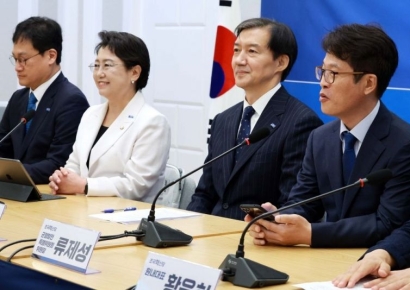 [포토] 인사말 하는 류제성 조국혁신당 균형발전특위 위원장