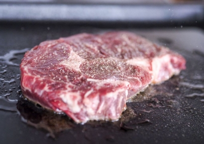 김씨 일가 뚱보 3세?…'김정은 조롱 논란' 中 한식당 결국