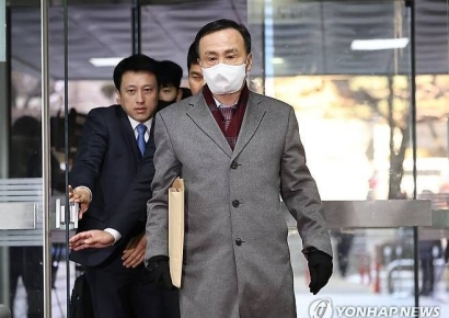 ‘백현동 수사무마 금품수수’ 임정혁 전 고검장 1심 집행유예