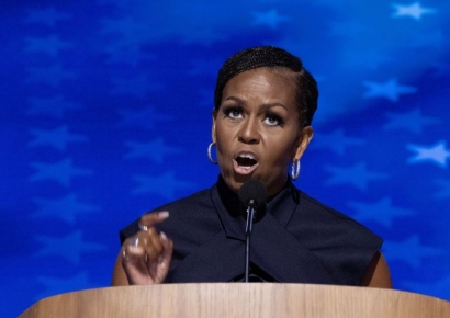 [美 선택 2024]미셸 오바마 “트럼프 찍으면 잃을 것 너무 많아”