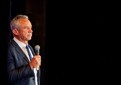 "케네디 사퇴 임박…트럼프 웃고 해리스 운다"