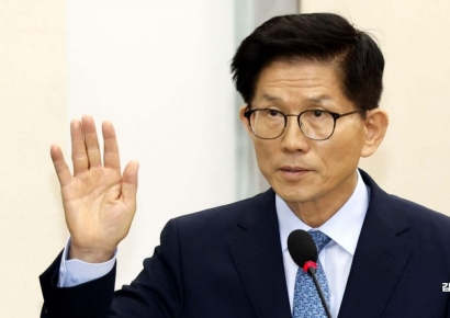 '코로나에도 현장예배 강행' 김문수 장관 2심서 유죄 선고