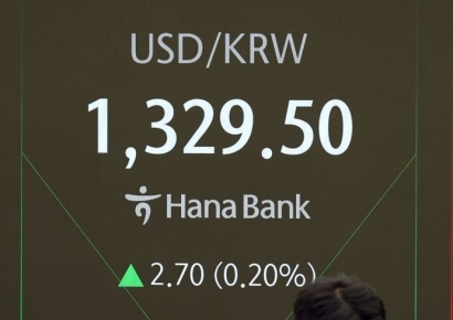 코스피·코스닥 동반 약세…위험회피 심리에 외국인 '팔자'