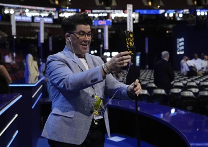 인플루언서 따라 투표?…정치색이란 '도박'에 뛰어든 이들