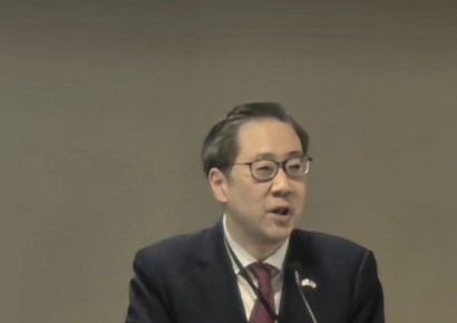 "北, 가상화폐 훔쳐 무기개발자금 40% 충당"…韓美, 北 대응 머리 맞대