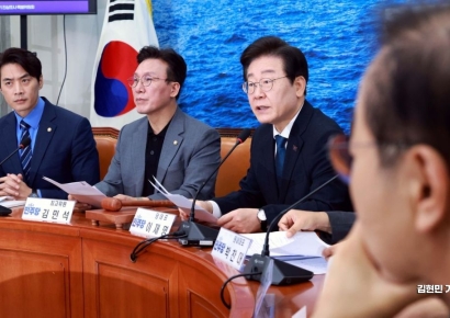 [포토] 이재명 "의대증원, 합리적 계획 필요…10년 목표로 분산 방법도"