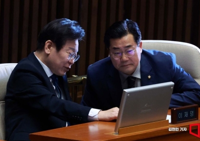 박찬대, 尹 향해 "헌법 유린하고 있다" 탄핵 공세