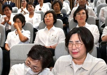 [포토] 간호법 통과…'기쁨의 눈물'