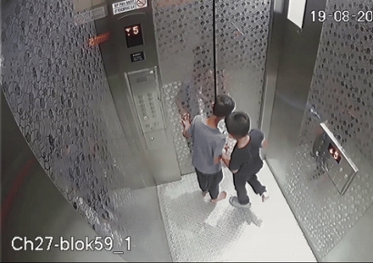 슬리퍼로 장난치다 9시간 동안 승강기에 갇힌 아이들