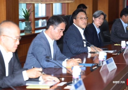 [포토] 증권사 대표들 만난 금융위원장