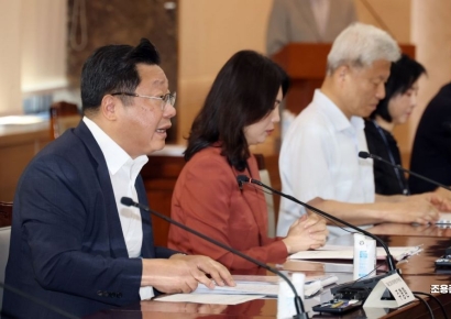 [포토] 출산율에 대해 발언하는 주형환 부위원장