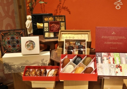  '오픈런' 전국 디저트 맛집, 롯데百 추석 선물세트로 만나요