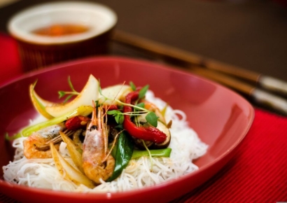 머리카락 뽑아 넣더니 음식값 못내겠다…업주 "한 두번도 아니고" 허탈