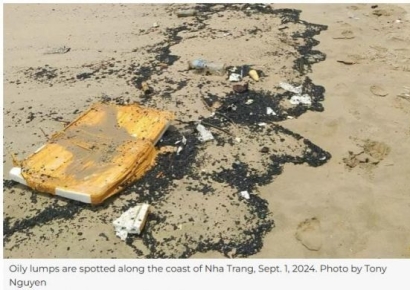 해변갔다 시커먼 기름떼 밟아…한국인 최애 베트남 관광지 수난