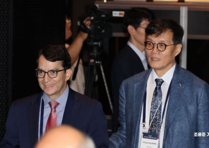 이창용 "물가만 보면 금리 인하 고려 가능"