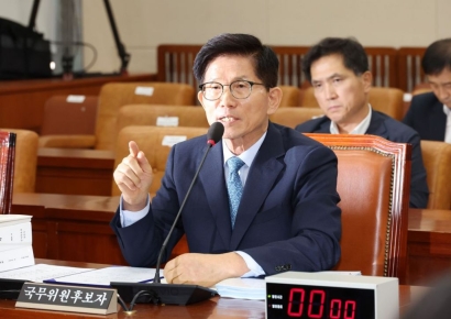 김문수 “조상들 국적은 ‘일본’…야당 의원들도 호적 확인해보라"