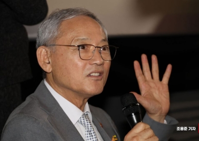 [만보정담]"시각장애인에게 들려주는 영화…나도 몰래 눈시울 붉혀"