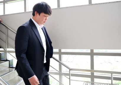 '미성년자 성착취물 제작' 前 롯데 투수 서준원 선처 호소 