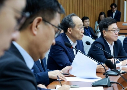 [포토] 추경호 "2026년 의대 증원 포함해 의료개혁 원점 논의 가능"