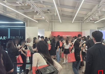 [르포]"성수동 곳곳이 뷰티 놀이터"…티켓 6000장 완판 '무신사 페스타'