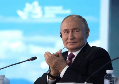 '해리스 지지' 푸틴 발언에 트럼프 "모욕인지 호의인지"