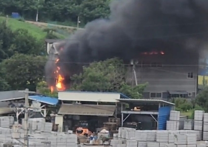 "아저씨 믿고 뛰어"…경찰, 화재현장서 초등생 온몸으로 받아내