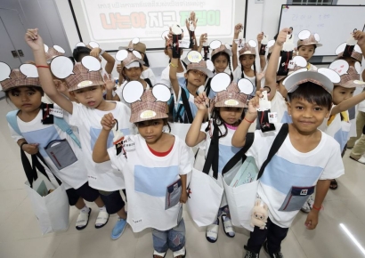 KT, 캄보디아 난청 아동 위한 병원 5주년…"8500명 장애 극복"