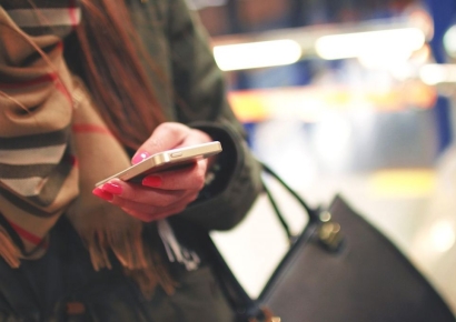 갑자기 에어드롭으로 나체 사진이…'사이버 바바리맨' 기승