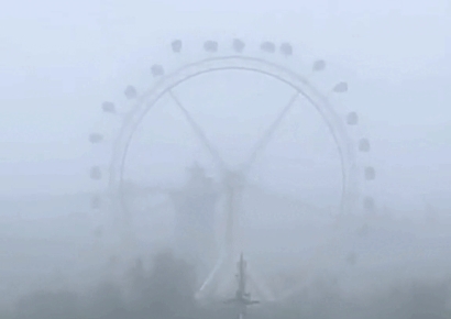 관람차 꼭대기서 비닐봉지처럼 '빙글빙글'…슈퍼태풍 '야기'에 사고 속출