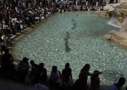 "동전 던지려면 돈 내라"…로마 트레비분수 유료화 추진 왜?