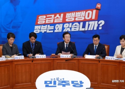 [포토] 이재명 "의사도 모자라 군의관도 다 내쫓을 건가"