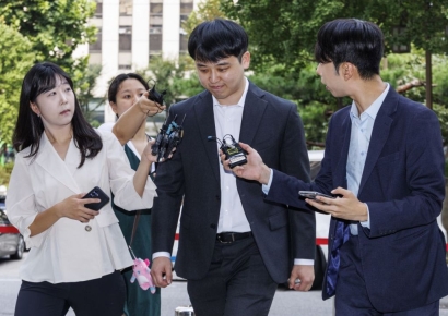 "전공의 뜻 반영해 의료 정상화 모색"…한성존 신임 대전협 비대위원장 취임