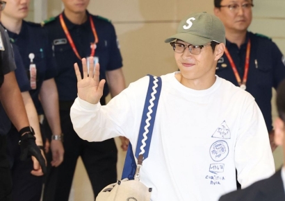 "축구 이강인, 두산가 5세와 파리 데이트" 열애설