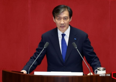 조국 "김건희씨가 대통령 행세…윤석열 정권 종식돼야"