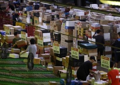 추석 택배기사의 호소 "재촉하지 마세요, 저도 힘들어요"