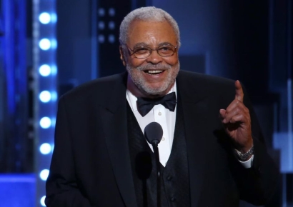 "내가 니 애비다"…'스타워즈' 다스베이더 성우 93세로 별세